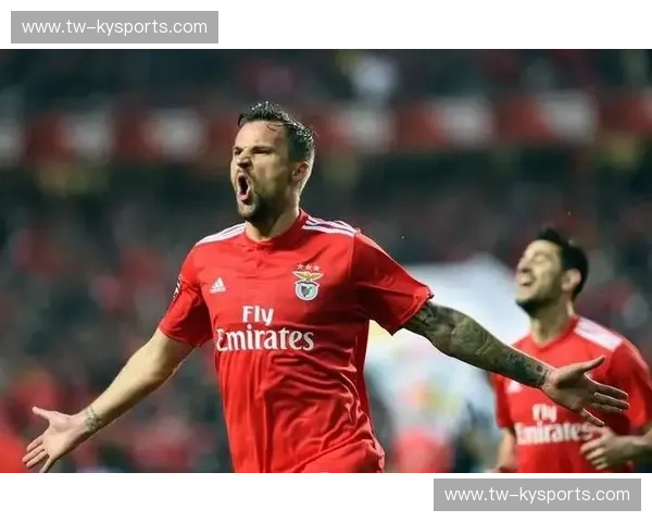 翱翔之鹰与坚韧之志：本菲卡vs莫雷伦斯，一场关于荣耀与生存的绿茵博弈